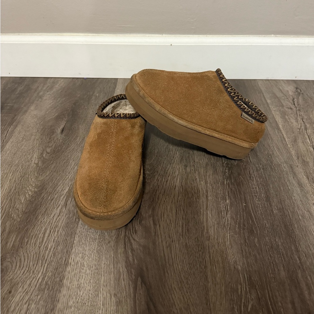 Bearpaw martis size 4